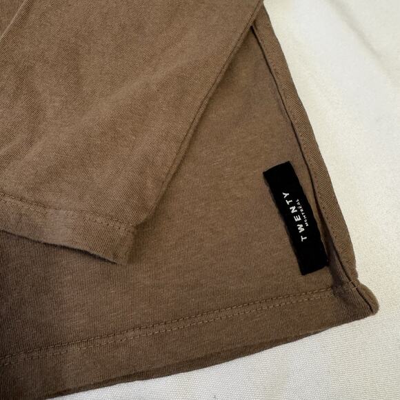 Twenty Montreal Mocha Long Sleeve Medium Men NWT Made In Canada F - Picture 2 of 6